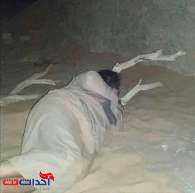 من هو المحافظ الذي يقود المعارك القتالية بنفسه .. وينام في جبهات القتال ويتوسد بجذع الشجرة ويفترش التراب ليأخذ قسط من النوم على أصوات المدافع والرشاشات .. (الأسم + صور + المحافظة)
