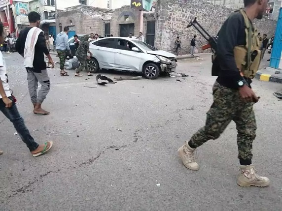 عدن .. انفجار عنيف يستهدف قيادي في الانتقالي (الاسم والتفاصيل)