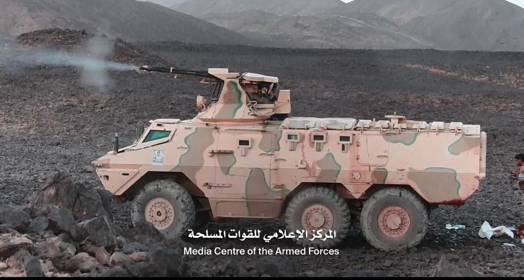 اول فيديو للحظة اقتحام قوات الجيش مواقع الحوثيين في هيلان بـ مأرب .. وهذا ما حدث في تفاصيل النصر الكبير 