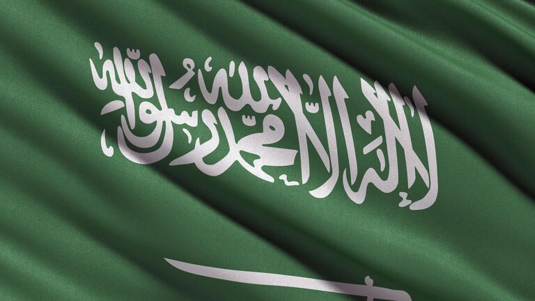 الحكومة السعودية تفرض غرامة مالية 100 ألف ريال والترحيل فوراً في هذه الحالة