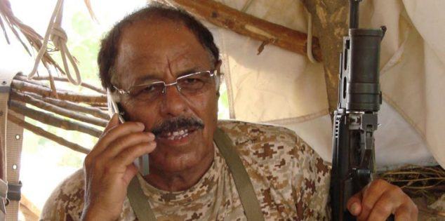 الفريق علي محسن الاحمر يفاجئ محمد بن زايد باتصال هاتفي.. وهذا مادار