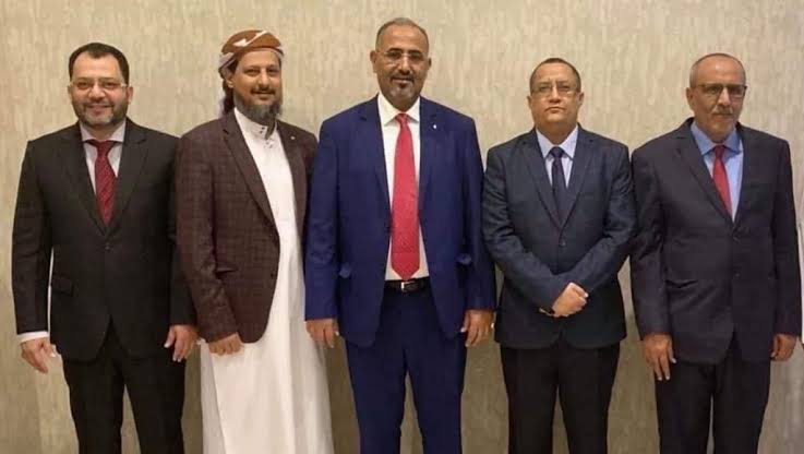 بعد سيطرة الحوثي على الجوف ...الزبيدي يوجه قوات الانتقالي لرفع درجة الاستعداد القصوى .. وهذا ما سيحدث قريباً