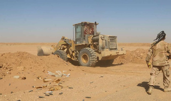 الحوثيون يعلنون إقامة ساتر ترابي ضخم بطول 15 كم في الجوف