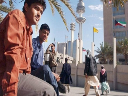 ورد الان   : دولة الخليجية تصدر قرار مفاجئ  لآلاف الوافدين المقيمين بالمغادرة على وجه السرعة البلاد 