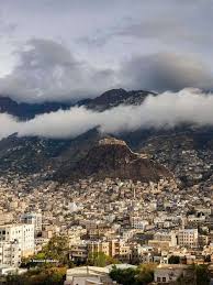 الأجهزة الأمنية بتعز تلقي القبض على خلية تجسسية تعمل لصالح مليشيا الحوثي 
