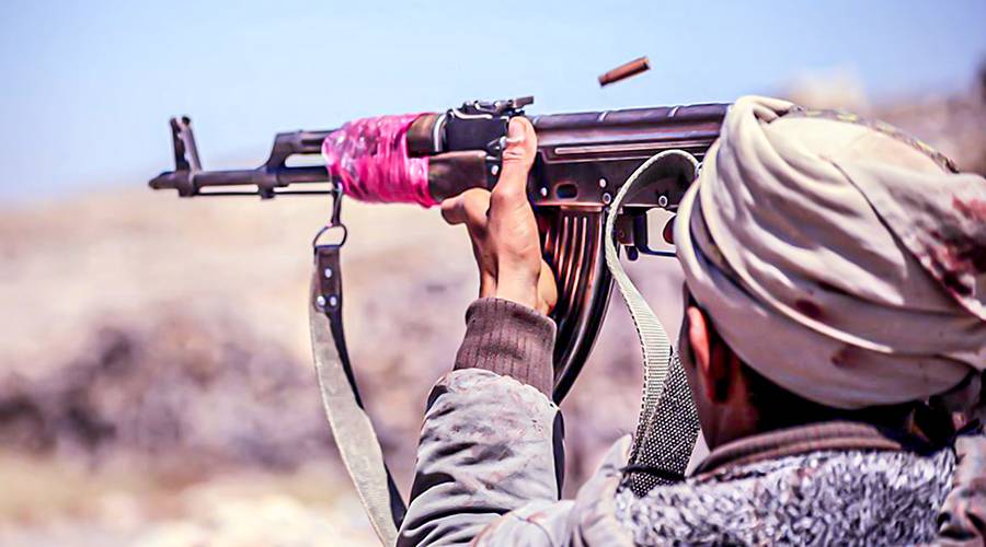 ورد للتو : أبتداءً من الساعة الثانية والنصف فجراً اليوم الثلاثاء .. قائد عسكري شجاع أرعب الحوثيين في يوم اسود قلب فيه معادلات المعركة واستعاد "الحزم " دفاعاً عن الجمهورية حتى آخر لحظة