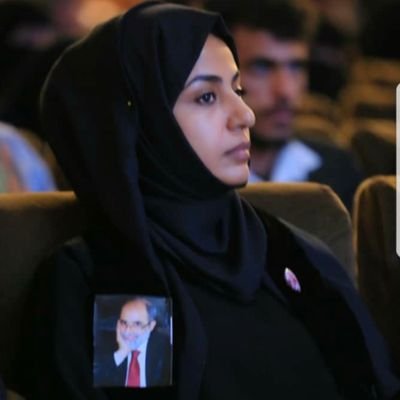 بالاسم والصورة .. نجلة قيادي حوثي تكفر آلاف اليمنيين وتتهمهم بالردة وأنهم يهود يتوجب قتالهم       