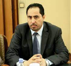  منع احد أبرز وزراء الحكومة الجديدة من الخروج من قصر معاشيق في عدن .. وهذه هي الحقيقة ? 
