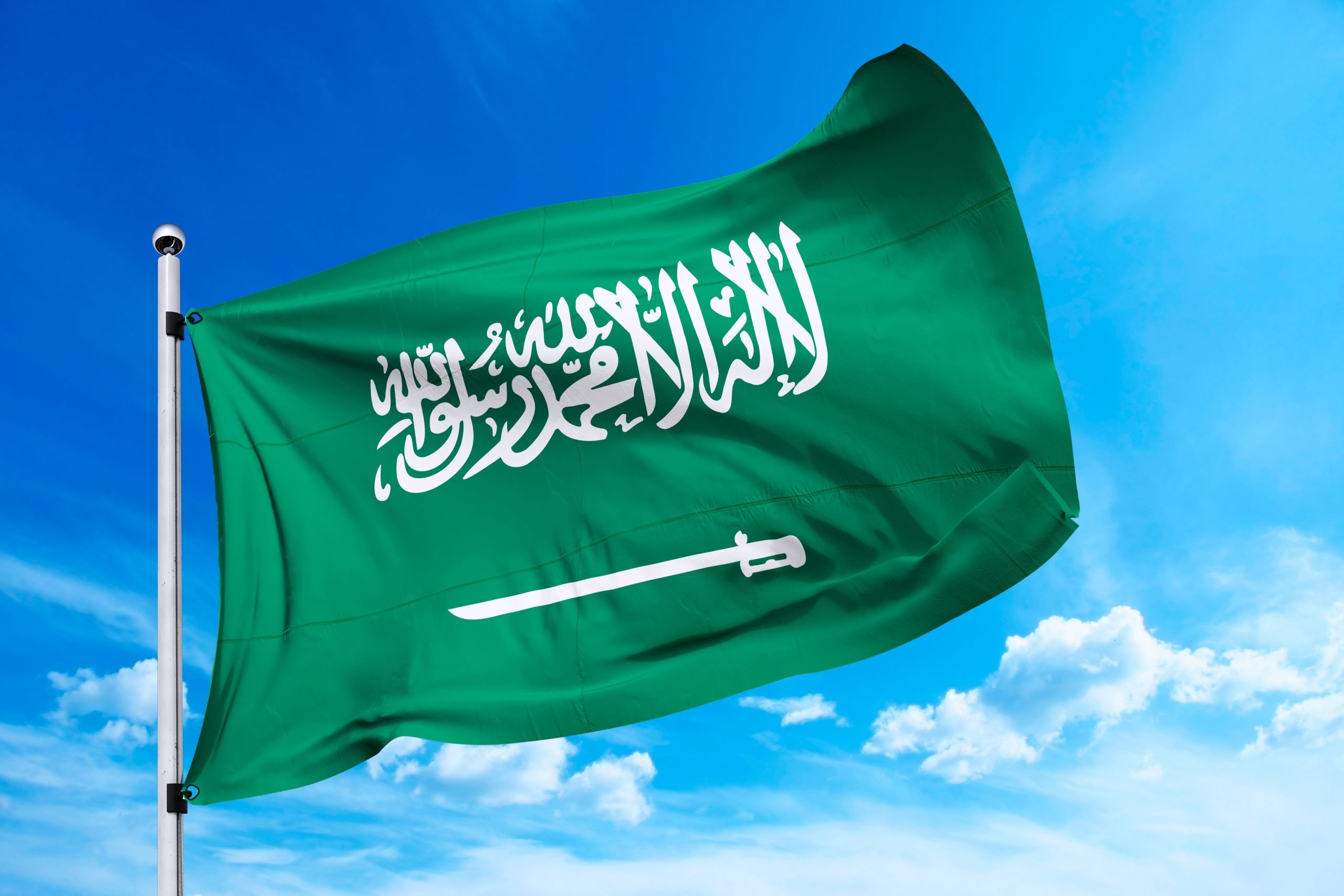 السعودية : 3 عقوبات جديدة تنتظر كل وافد يعمل بهذه المهن الشهيرة من اليوم .. تفاصيل!