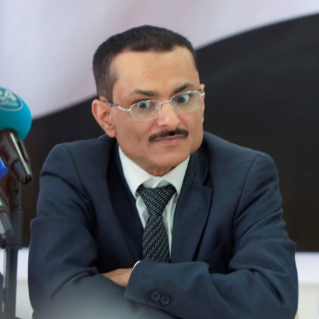الاحمدي .. يكشف حقيقة مغايرة حول الطرف الذي تسبب في سقوط الجوف والقرار الرئاسي "الحصري" الذي أمتنع " هادي "عن اصداره وسهل اجتياح الحوثيين لـ" الحزم" !