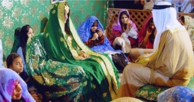 اغرب طقوس الزواج في إحدى مناطق السعودية.. العروس تمارس هذا الفعل لمدة 5 أيام متواصلة قبل الزفاف .. لن تصدق ماهو؟!
