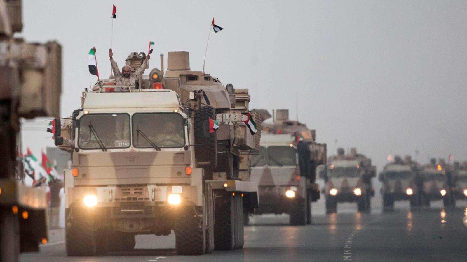 لأول مرة :  منذ قيام الحرب وسقوط الجوف .. قوات الشرعية تنشر فيديو مليئ بأصوات الرصاص والعتاد والأطقم العسكرية التي أرعبت الحوثيين لتحرير "الحزم " وسحق المليشيا .. شاهد 