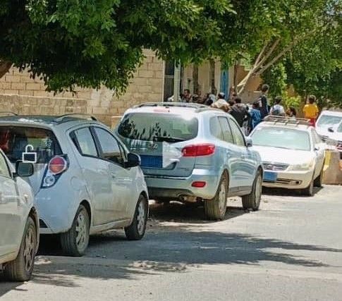 حوثيون يقتحمون "بيت غلاب" في صنعاء ويطالبون النساء والأطفال بالمغادرة