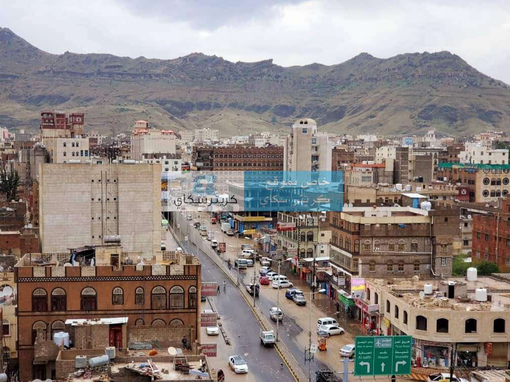 هكذا باتت العاصمة صنعاء عقبَ توقف الامطار الغزيرة والسيول الجارفة قبل قليل ( صورة )