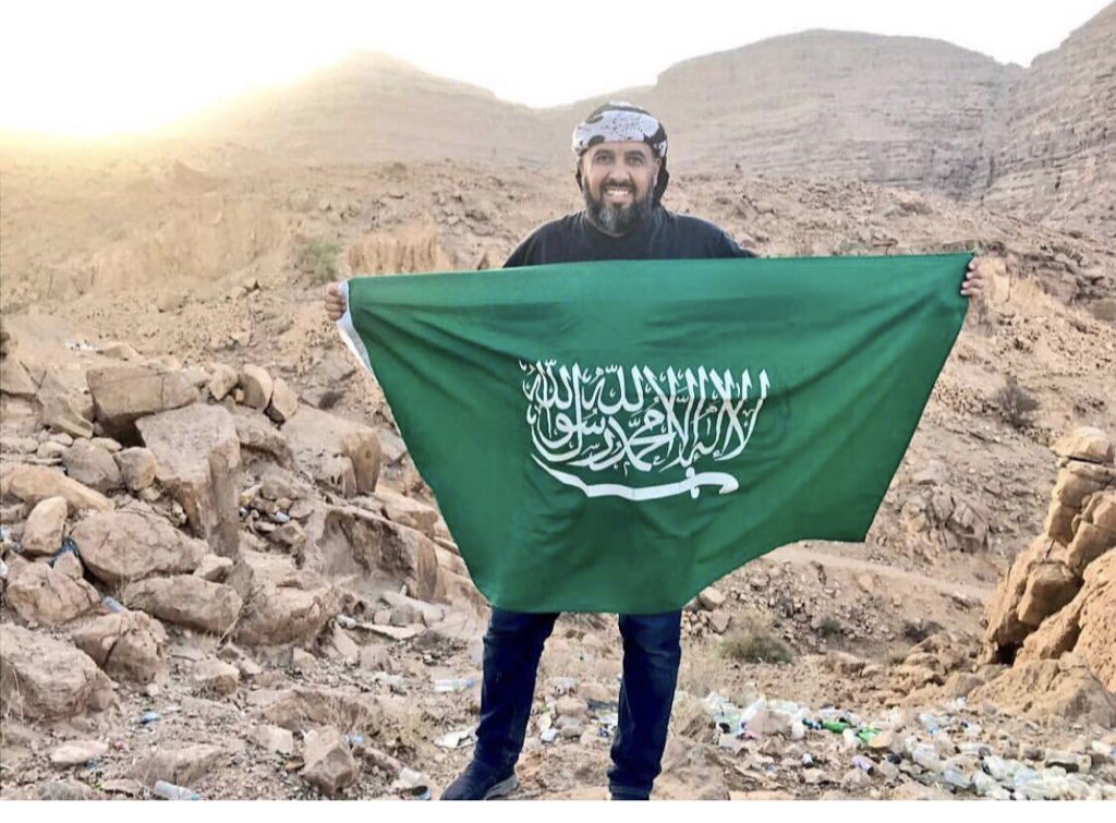 محمد العرب يفاجىء الجميع ويكتب وصيتة إن مات أن يكفنوه بعلم هذه الدولة الخليجية؟