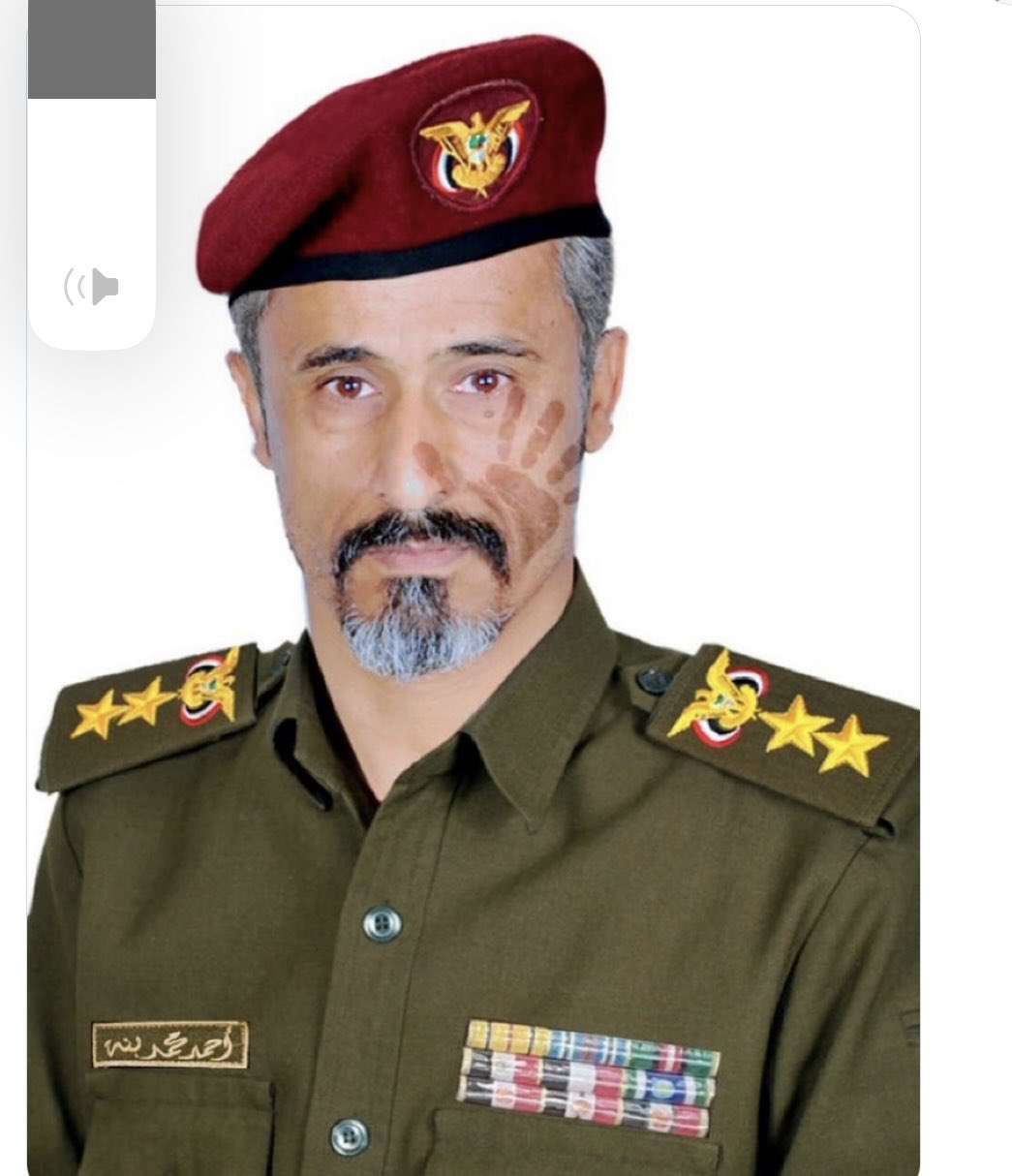 قيادي حوثي بارز يتعرض لصفعه بوجهه على يد قائد كبير في صنعاء