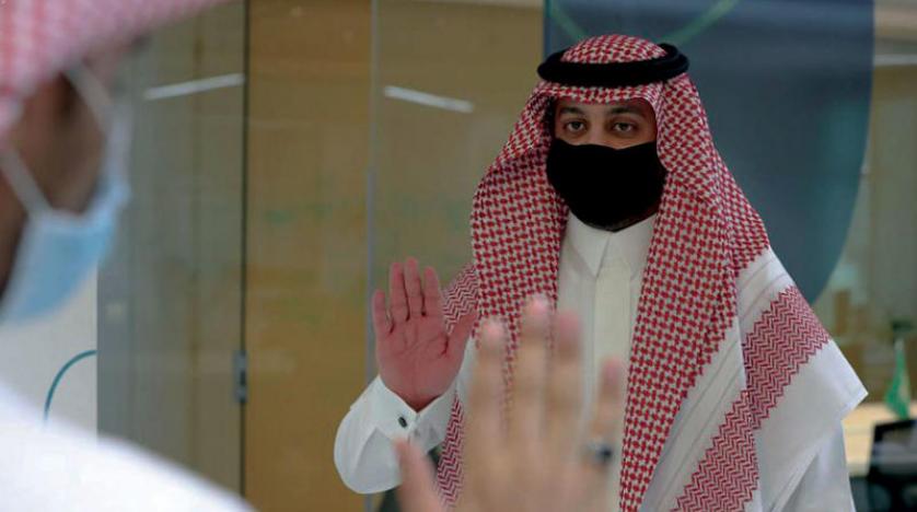 لليمنيين بالمملكة .. الكشف عن توجهات سعودية وشيكة لتحرير سوق العمل من الأيدي الأجنبية "غير الماهرة" !