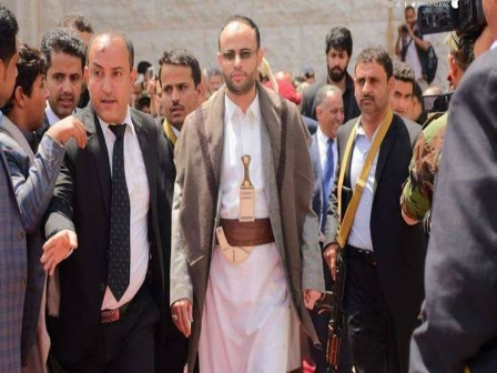 بالتزامن مع أنباء عن وصول " المشاط " لـ"الحوبان"..توجيهات طارئة لمحافظ " تعز" لقوات الجيش بتنفيذ تحرك عسكري عاجل في "التربة"!
