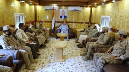 لأول مرة  : "علي محسن الأحمر" يلتقي العرادة والعكيمي والمقدشي وبن عزيز ويزف البشرى ”النصر قادم“