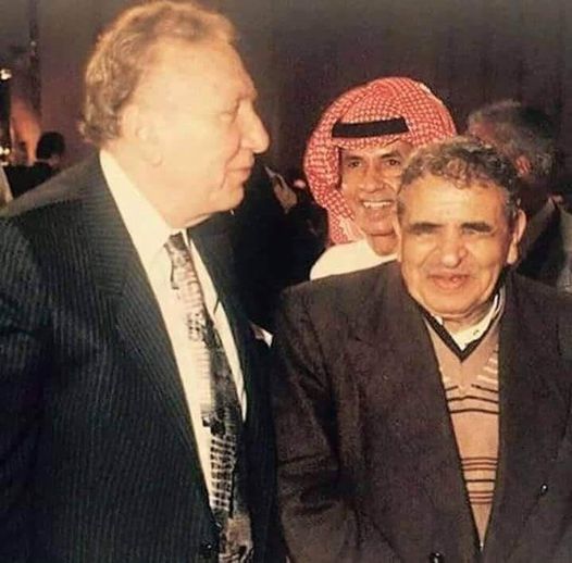 "سر" اعتذار الشاعر الراحل "نزار قباني" من نابغة اليمن "البردوني" بعد القاء الأخير قصيدة في مهرجان شعري شهير وبماذا صدمه حين عرفه بأسمه (صورة نادرة)