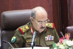 بدأ تجنيد 100 ألف مقاتل .. خبير يكشف عن انقلاب قادم في صفوف ميليشيا الحوثي يقوده قيادي بارز في الجماعة   
