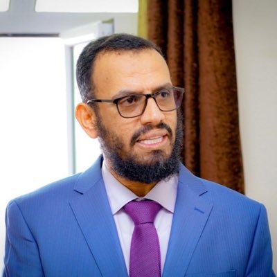 بن بريك : يوجه رسالة للتحالف وللشرعية بكلمتيين مختصرتين يسبقها وصف قوات الشرعية بالإرهاب عقب دخول عدن