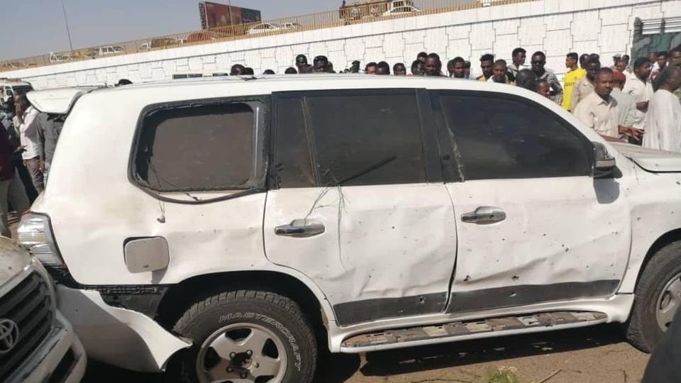 "وطن الغد " ينشر أول صورة لسيارة رئىس الوزراء بعد عملية التفجير التي أستهدفت الموكب 