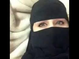 شاهد.. فتاة تسكن مع ساحر في عدن واهلها يكشفون عن مفاجأة صادمة (صورة)