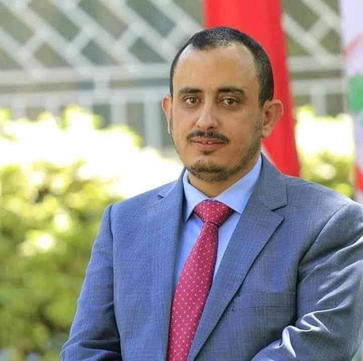 حزن يعم مواقع التواصل الاجتماعي على وفاة أشهر أطباء الكلى في اليمن ( الاسم - صورة )