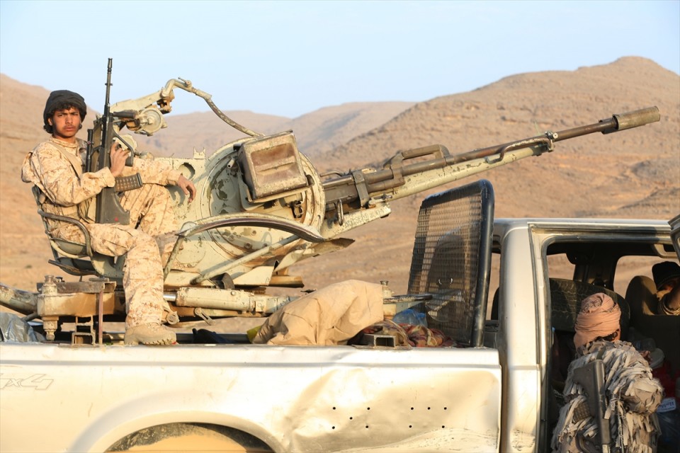 عاجل          : الحوثيون يعلنون اعدام شخصية عسكرية تعد من أبرز قيادات الشرعية عقب َ جنونهم من الصفعات المتوالية عليهم في معركة الجوف (الاسم - التفاصيل )