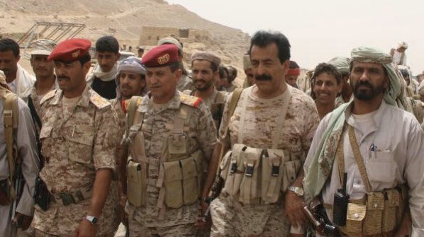 الكشف عن " رمز الجيش والجمهورية ".. القائد العسكري المحنك الذي قهر الحوثيين وتوقف باستشهاده التنسيق المشترك بين المناطق العسكرية لتتمدد الميلشيا (تطورات جديدة)
