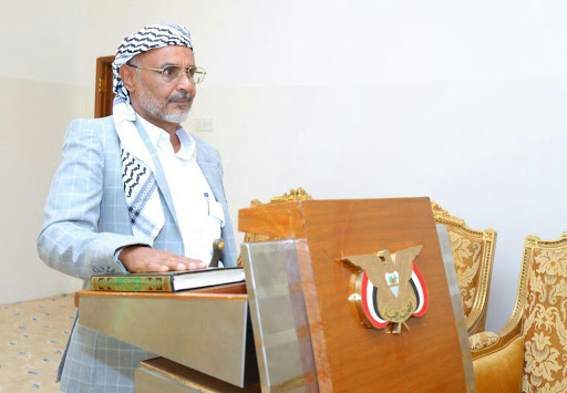 كما ورد  : الحوثيون يعتقلون محافظ الجوف الموالي لهم بتهمة الخيانة .. وهذا مصيره الان 
