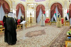 الكشف عن السبب الحقيقي للإطاحة بأنور قرقاش من الخارجية الإماراتية وتعيين شخبوط بدلاً له