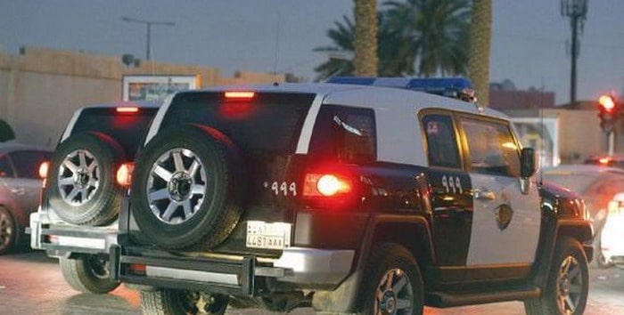 يحدث الان بالسعودية .. مطاردة أمنية واسعة والقبض على 12 وافد يمني .. والغريب ممارسة هذه المهنة الغير متوقعة