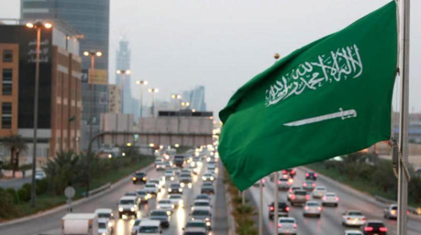 السعودية تعلن لأول مرة عن ميزات ضخمة للوافدين القادمين إلى المملكة بهذه الطريقة .. تعرف عليها!