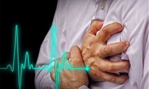 عند حدوث جلطة قلبية مفاجئة اتبع هذه الإجراءات فوراً لإنقاذ حياة مصابك من الموت!