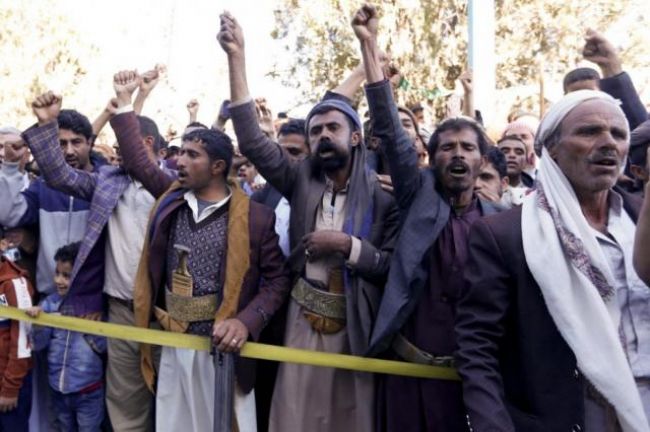  كذابين ولن نسكت على ظلمكم وخداعكم.. قيادي حوثي يدعو لثورة ضد جماعته وينشر تفاصيل صادمة عن فساد المليشيات
