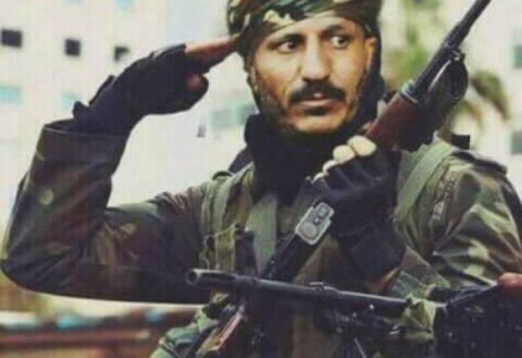 بن بريك : يغرد لايمكن التحرر من الحوثي إلا بهؤلاء فقط وفي مقدمتهم " طارق صالح " 