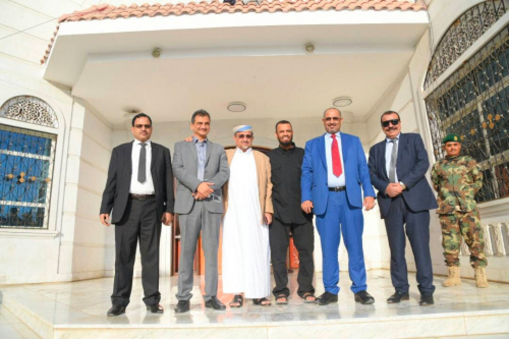 أول رد عاجل من المجلس الانتقالي حول احتجاز قياداته في الاردن ومنعهم من العودة إلى عدن (الأسماء)