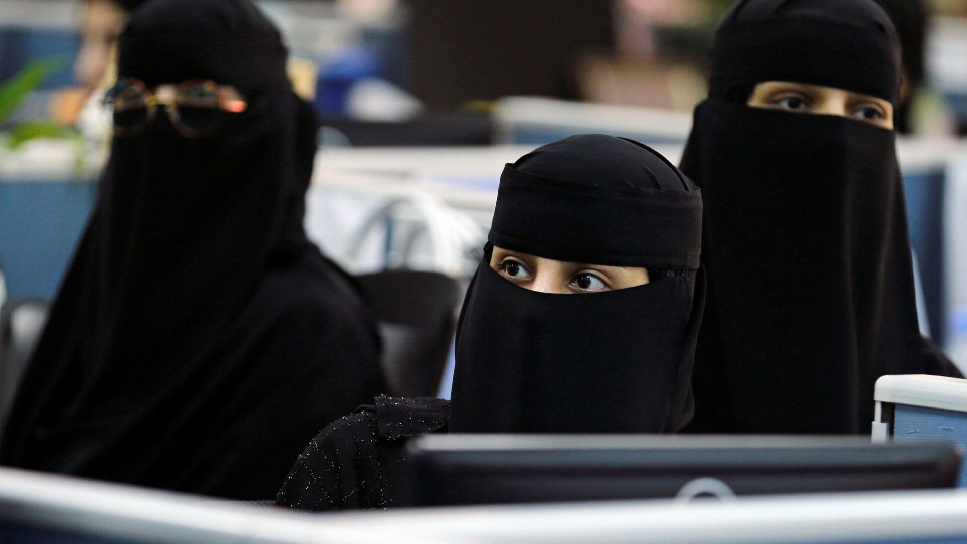 نساء سعوديات يفضلن الزواج من أصحاب هذه الجنسية العربية.. والمفاجأة في السبب !