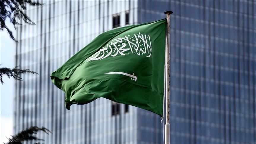 السعودية تصدر قرار هام وصادم لجميع الوافدين بخصوص تأشيرة عامل .. هل سيتم الغاءها؟