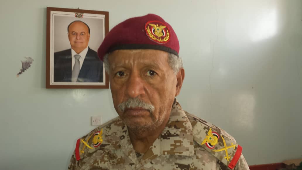 بعد تداول إسمه إعلاميا كمرشح لمنصب وزيرا للدفاع ..اللواء " بحيبح " يخرج عن صمته ويكشف حقيقة منعه من مقابلة الرئيس " هادي" ووجود خلافات مع الأخير!