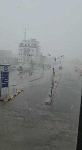 الإنذار المبكر.. أمطار في 8 محافظات يمنية.. وتحذير للمواطنين بشأنها