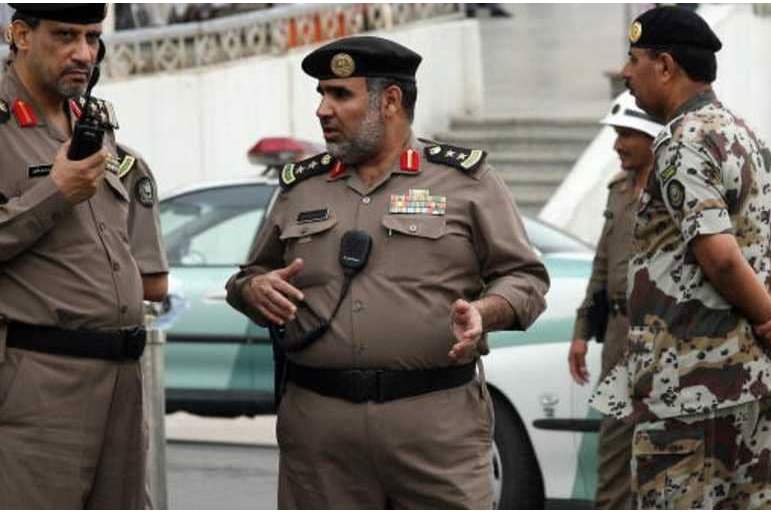 السعودية: ضبط عمالة وافده تقوم بهذه الاعمال داخل احد المدارس ..ماعثرو عليه اثار دهشة الجميع