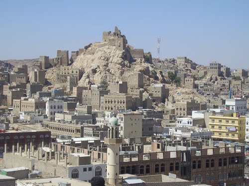 معلومات طارئة وجديدة تكشف تفاصيل من زوايا غير معلنة لجريمة المواطن الذي قتل 12 شخص من أسرة واحدة في البيضاء 