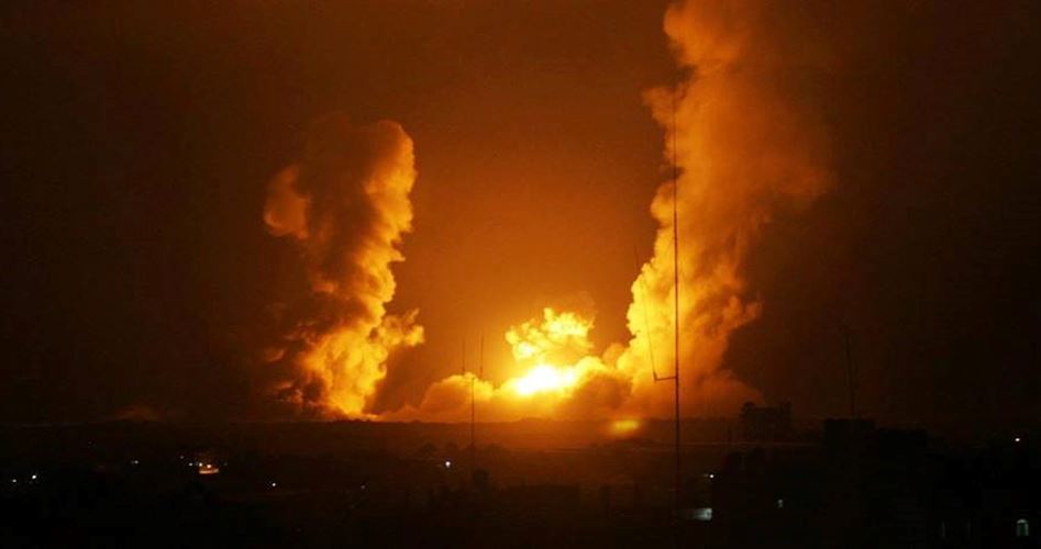 ورد الآن .. انفجارات عنيفة تهز أمانة العاصمة صنعاء ومناطق أخرى «الأماكن المتسهدفة» بالقصف