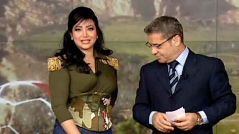 عاجل : فضيحة كبيرة وغير متوقعة لمذيعة mbc "لجين عمران " مع الاعلامي مصطفى الآغا .. وهذا ما حدث معهما شاهد (فيديو صادم )