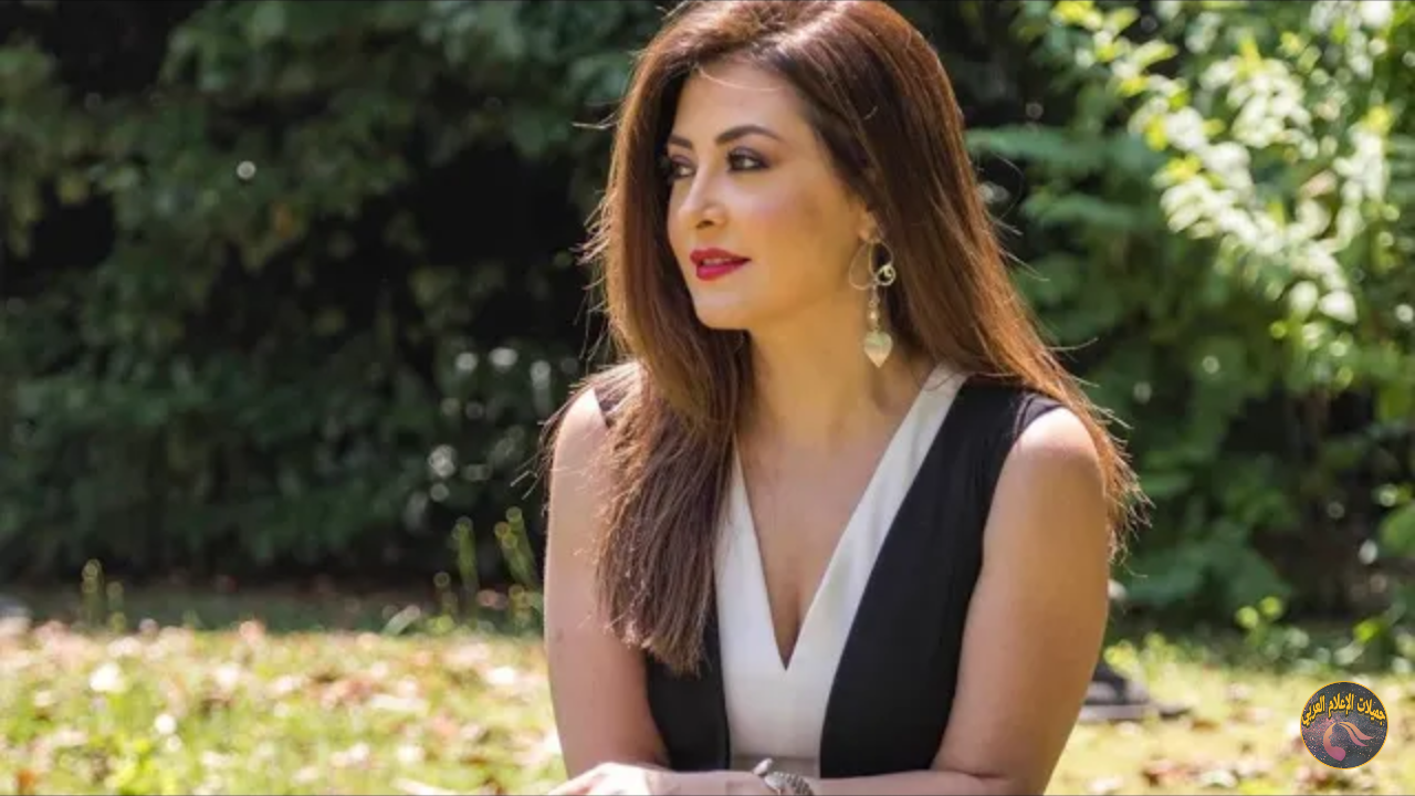 شاهد بالفيديو المذهل جمال مذيعة عربية ليس له وصف إلا بقصص الخيال .. وبمجرد قدومها للجزيرة اطاحت بالإعلاميات وتم تعينيها فوراً 