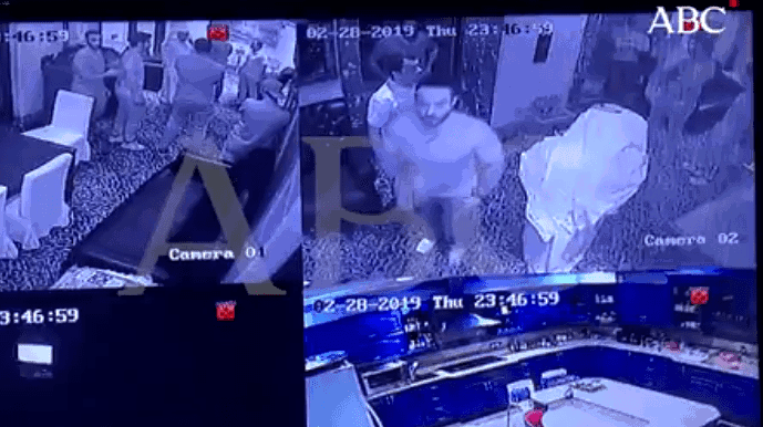 شاهد  : محمد بن سلمان يصعق السعوديين بتجاوز الخطوط الحمراء وملاحقة نساء الأسرة الحاكمة واعتقال أبنة عمه الأميرة بسمة بنت سعود بن عبدالعزيز وسط حالة هلع وخوف في أوساط الأسرة الحاكمة