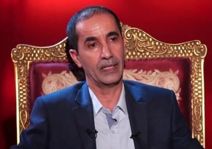 هجوم لاذع ورسالة شديدة اللهجة للدكتور " عادل الشجاع "  على صحيفة ’’عكاظ’’ السعودية التي تسيء لليمن واليمنيين.. شاهد ما قاله